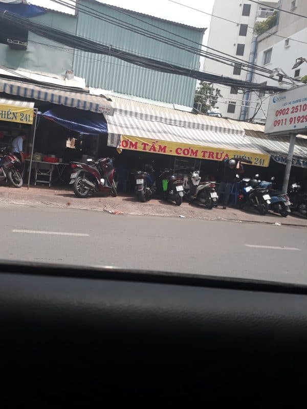 Cơm Tấm Hiền 241 — photo 2