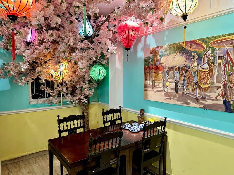 Đèn Lồng - Home Cooked Vietnamese Restaurant — photo 2