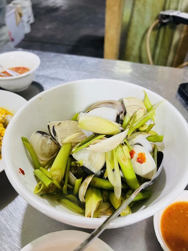Quán Ốc Xuyên chợ Bàn Cờ — photo 6