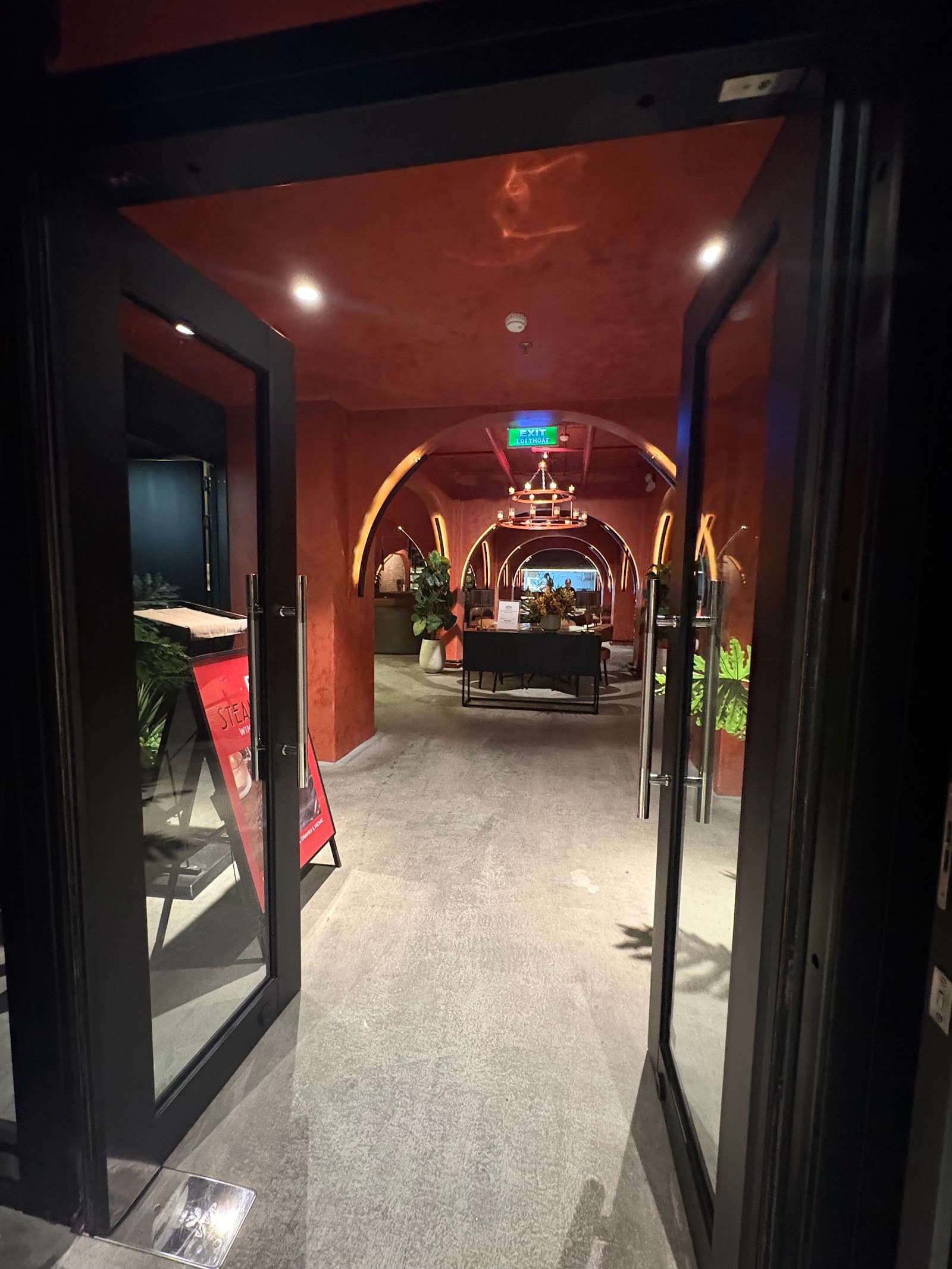 B3 STEAKHOUSE — photo 4