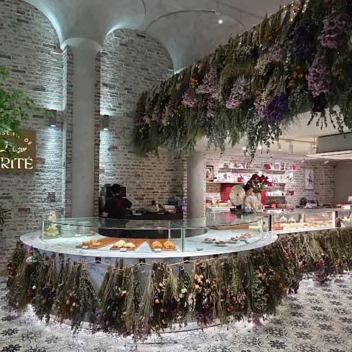 Vérité Patisserie — photo 2