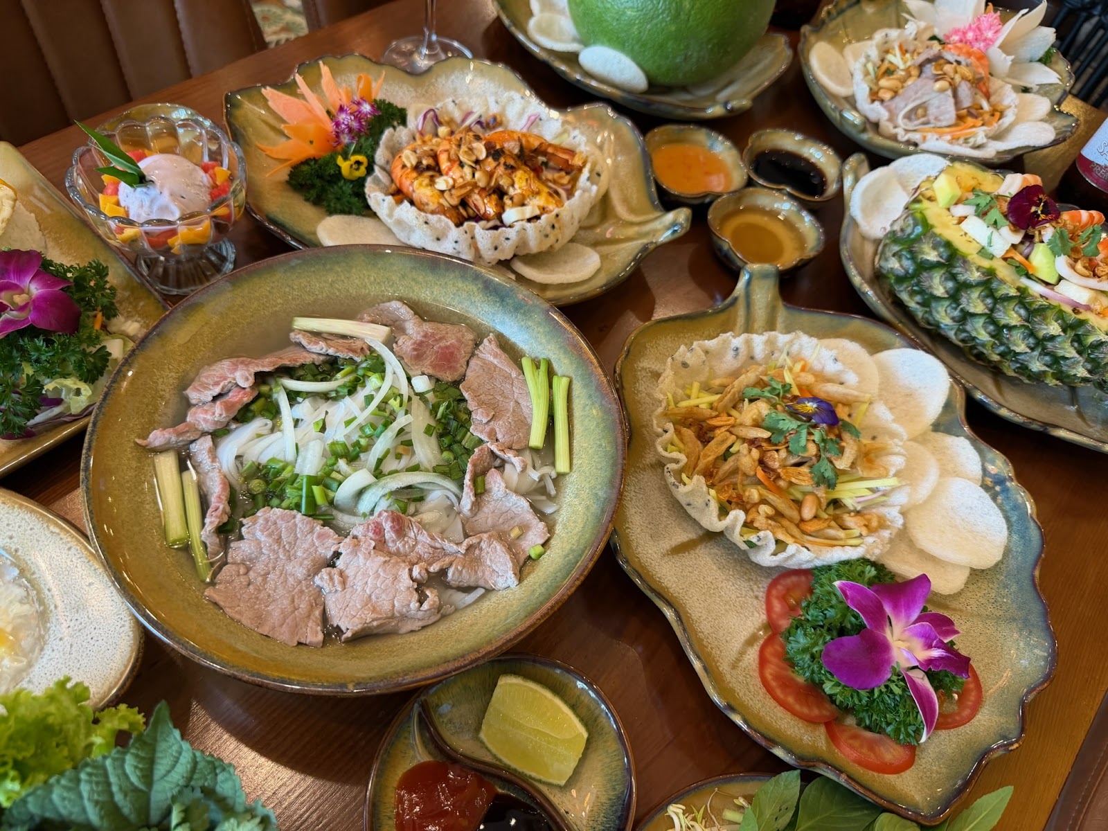 The A Taste of Saigon dining room, 128 Ly Tu Trong