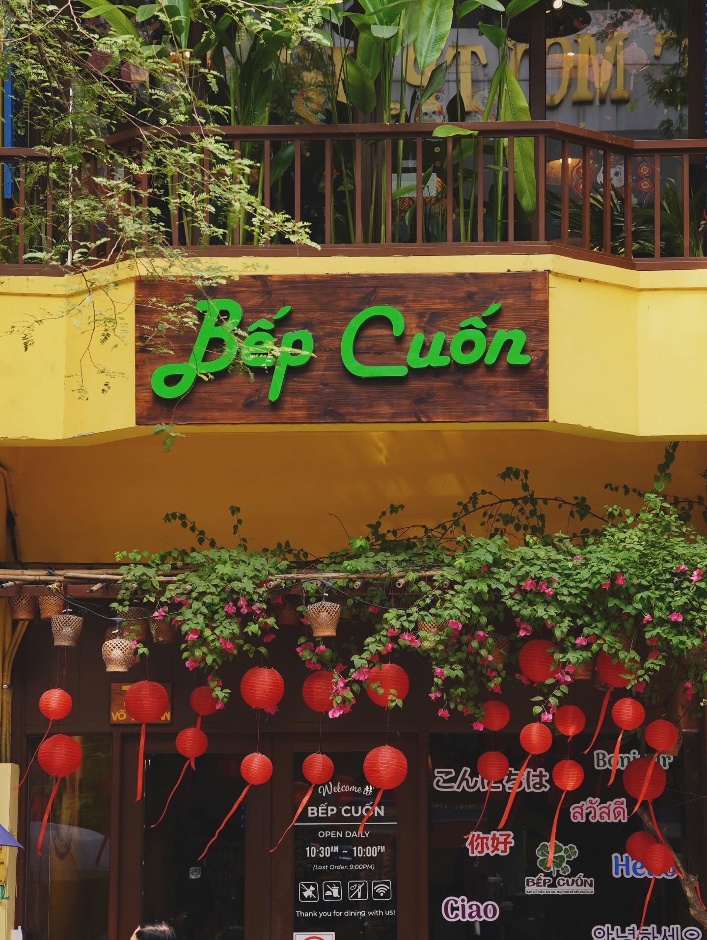 Bep Cuon Sai Gon, 76 Vo Van Tan