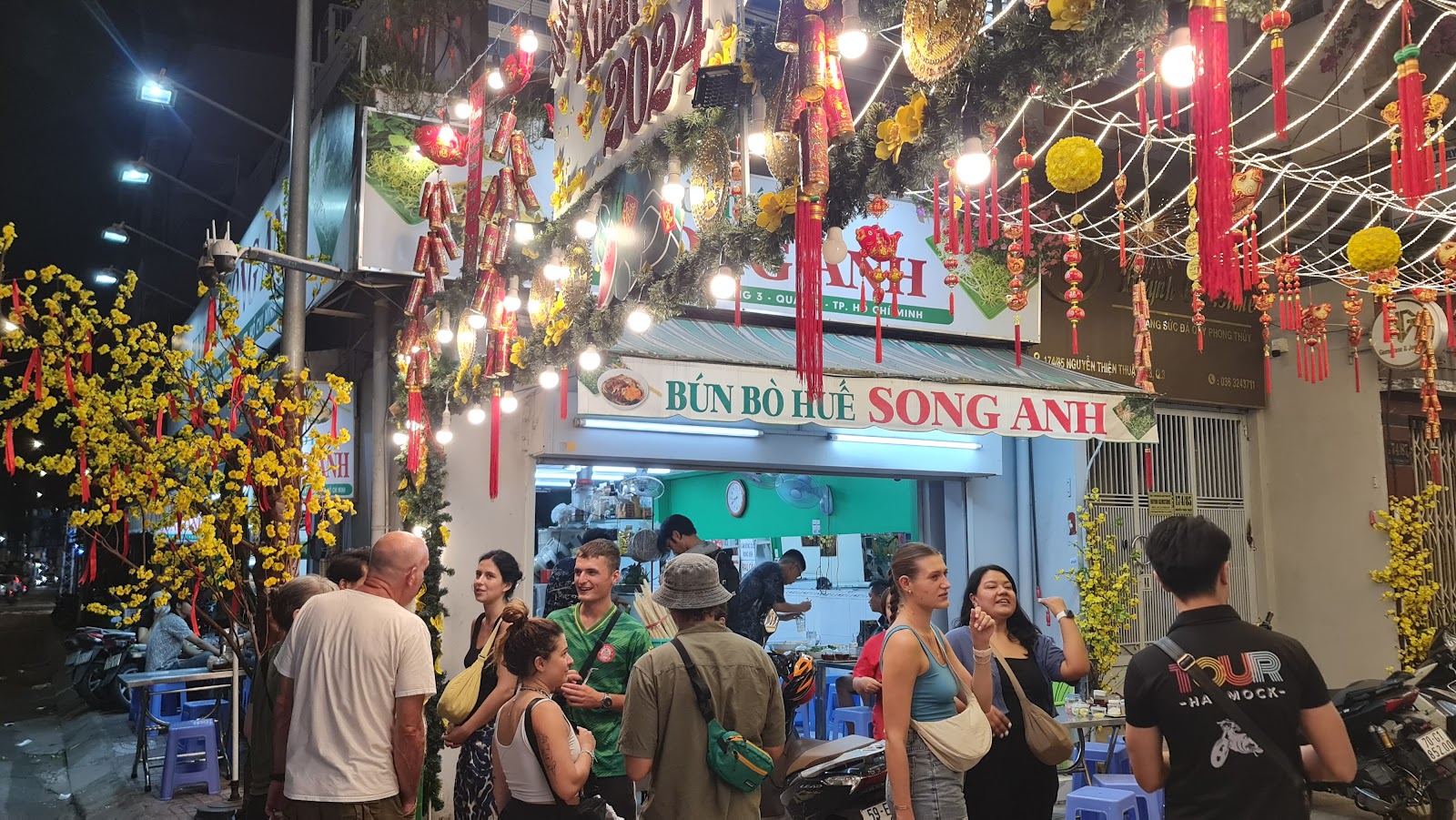 The lime, sate and pickled-onion counter (pending the venue photo pass)