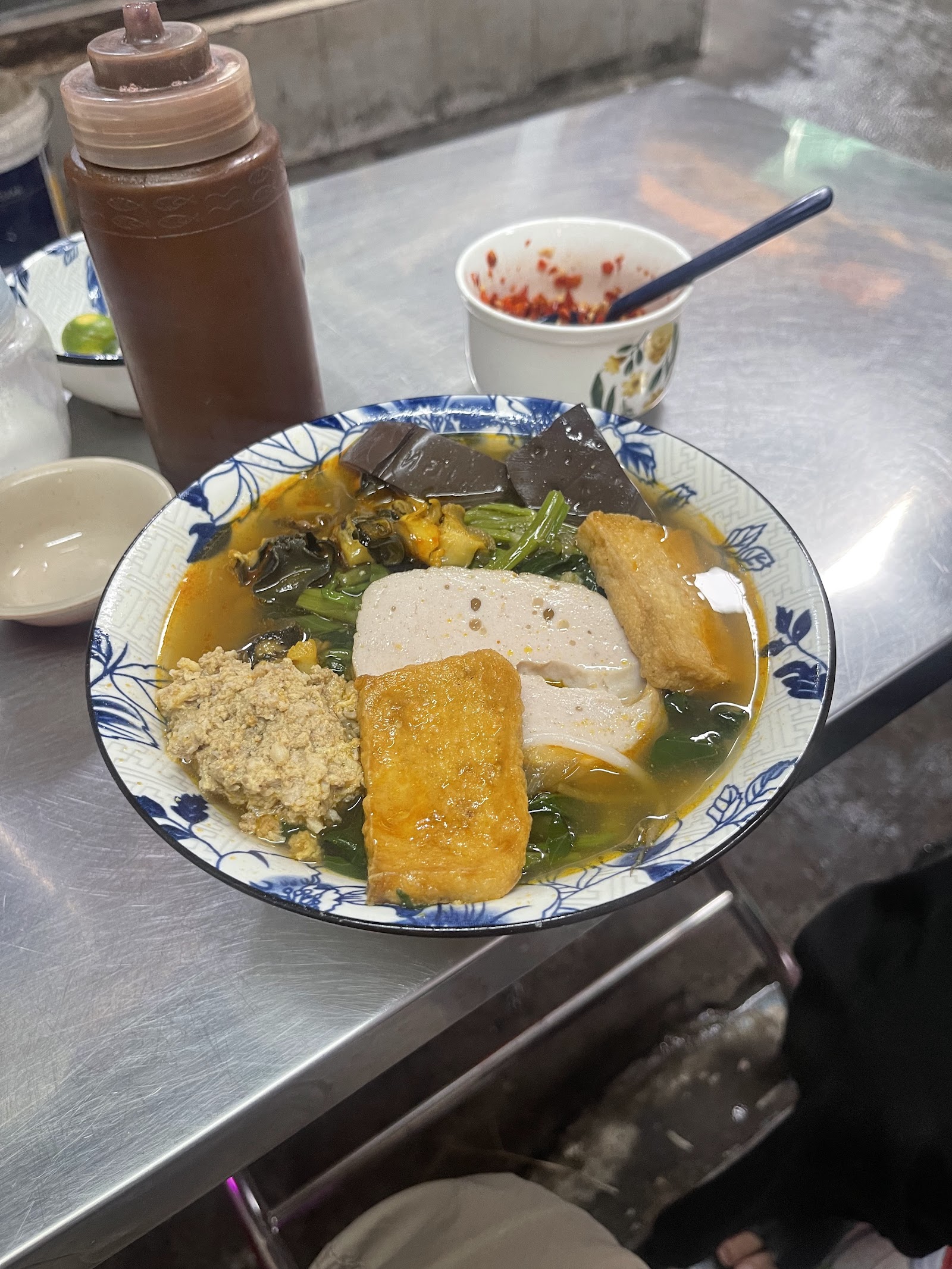 Tô canh bún thịt bằm Ngọc Hương (đang chờ đợt chụp ảnh)