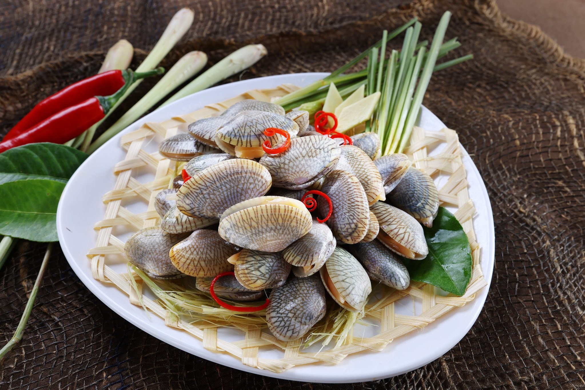 Nghêu hấp sả ớt