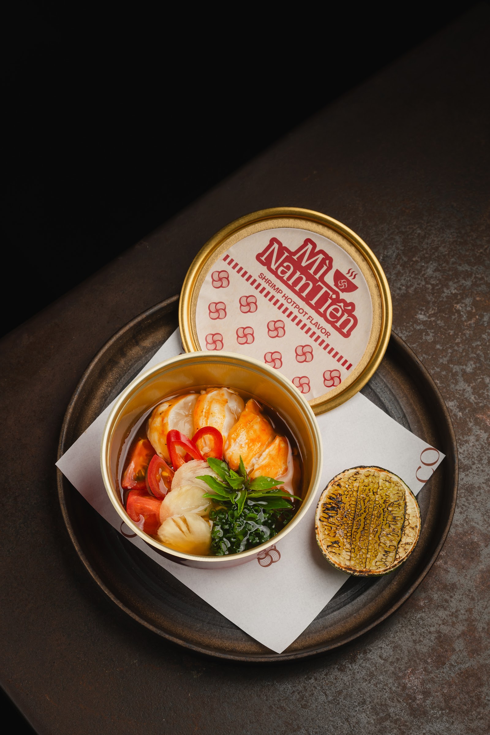 “Mì Nam Tiến” shrimp-hotpot-flavour course in the branded tin