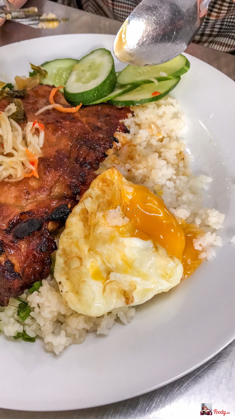 Ribs with fried egg, close up