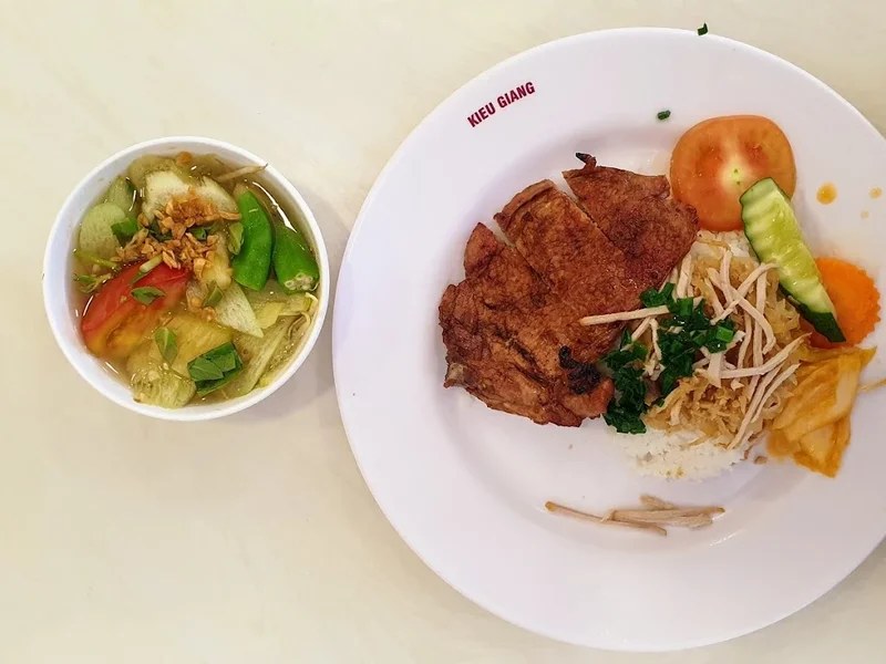 Com tam suon bi with bitter-melon fish soup
