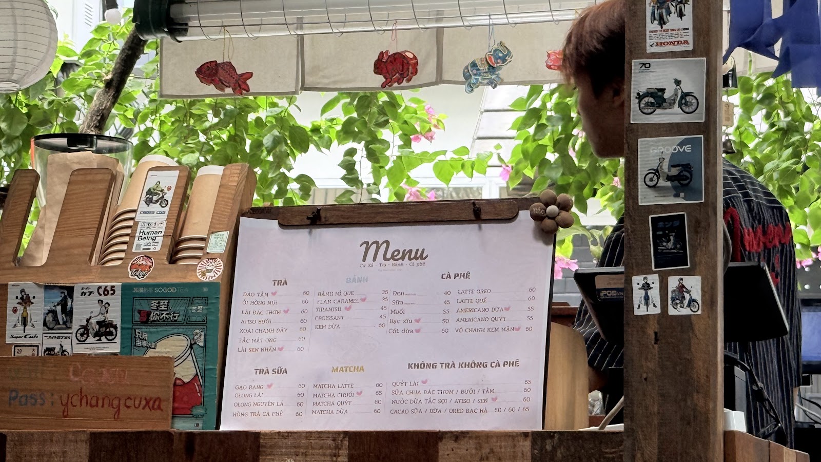 카운터 칠판 — 08/2026 촬영