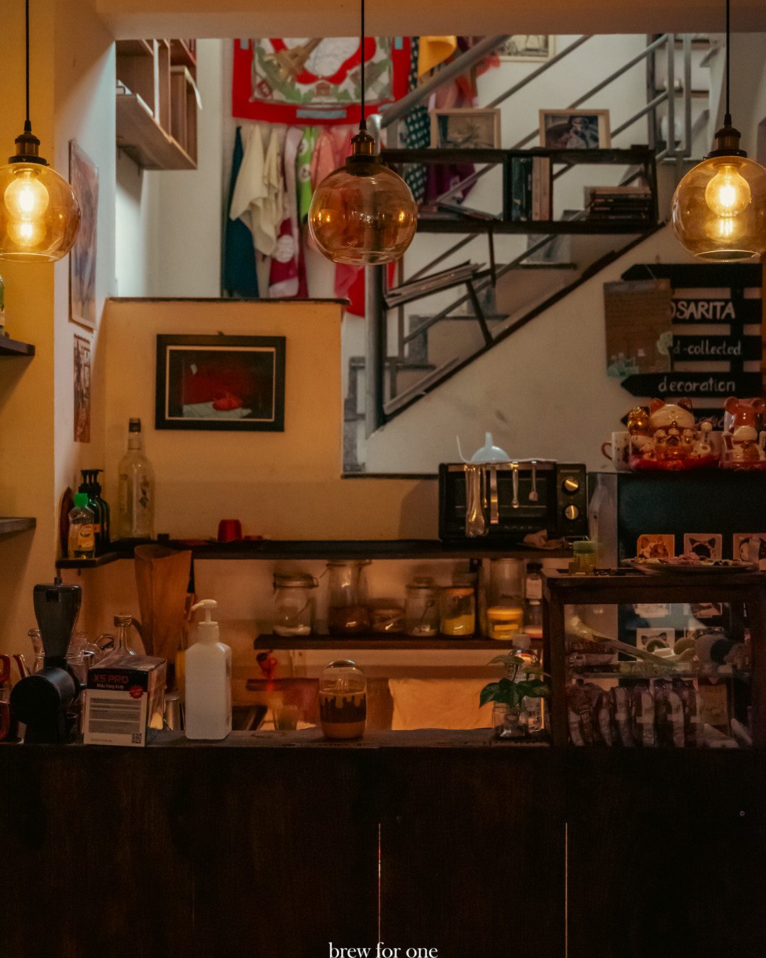 Quầy bar Đất Nung về đêm