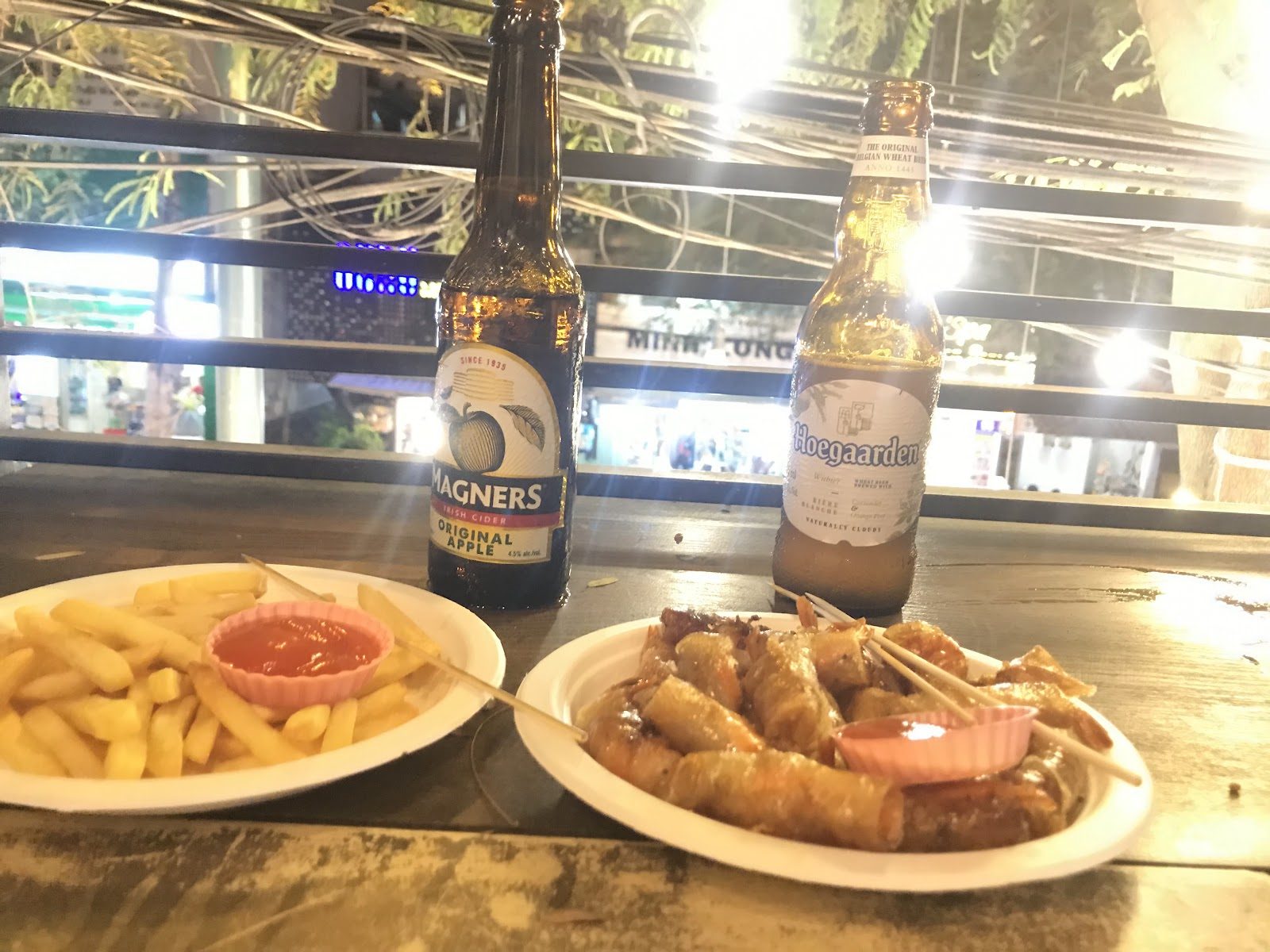 Bottled beer and bar snacks