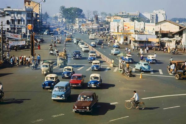 Historic photo: Tran Hung Dao boulevard of old