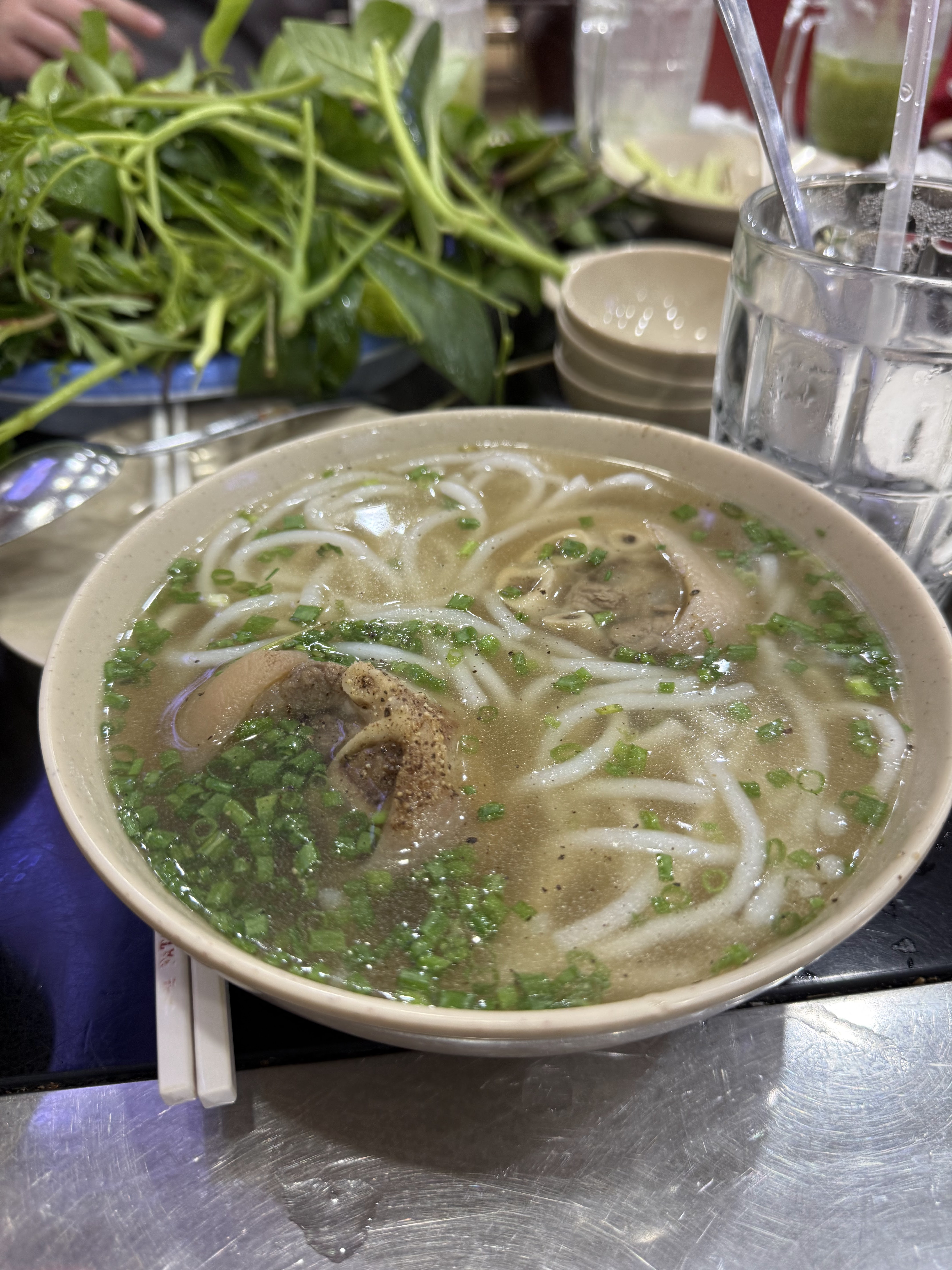 Mẹt rau tươi Tây Ninh tại Hoàng Ty