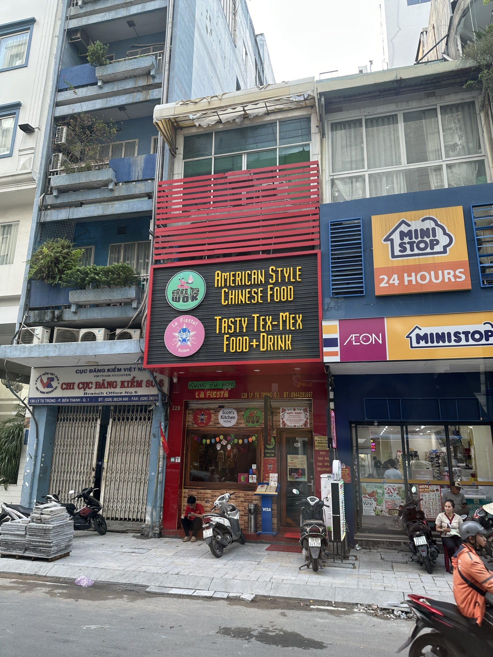 The black-and-gold Kung Fu Wok sign: American Style Chinese Food