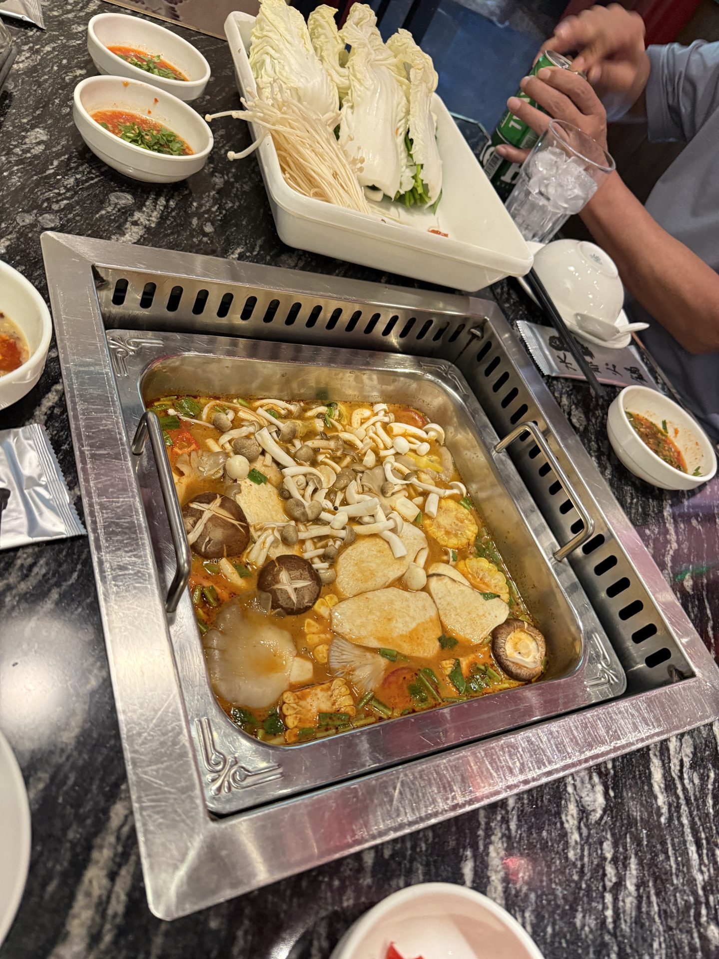 Không gian quán Ông Sủi, 204 Lê Lai