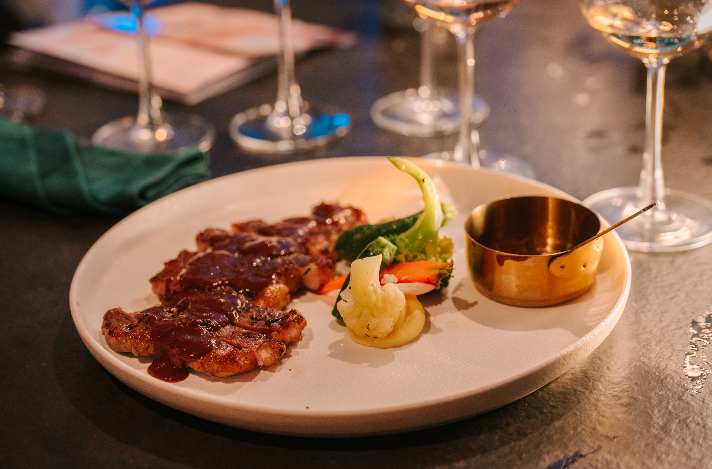Món trưa tại Link Bistro