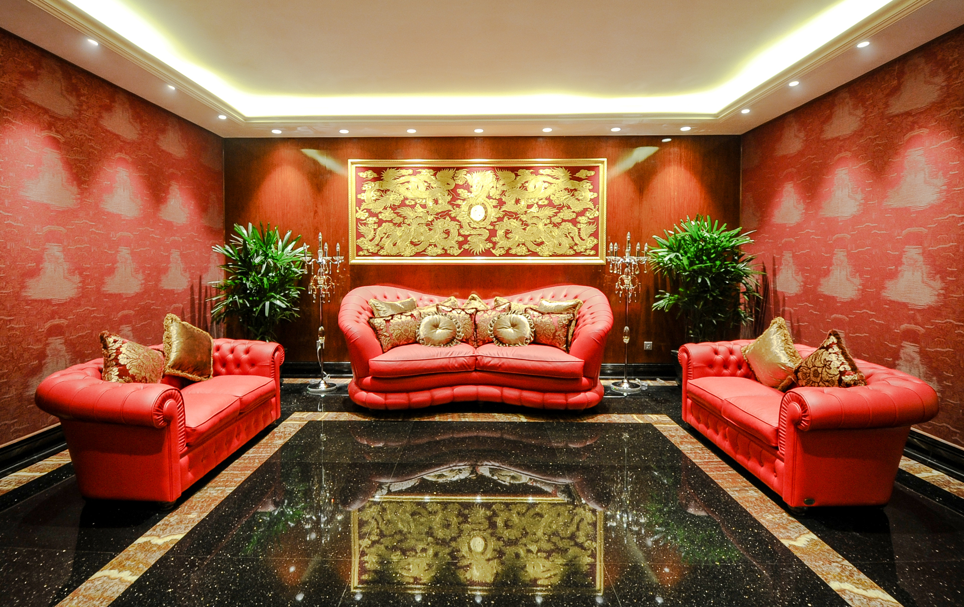 The gilded pavilion at Long Trieu
