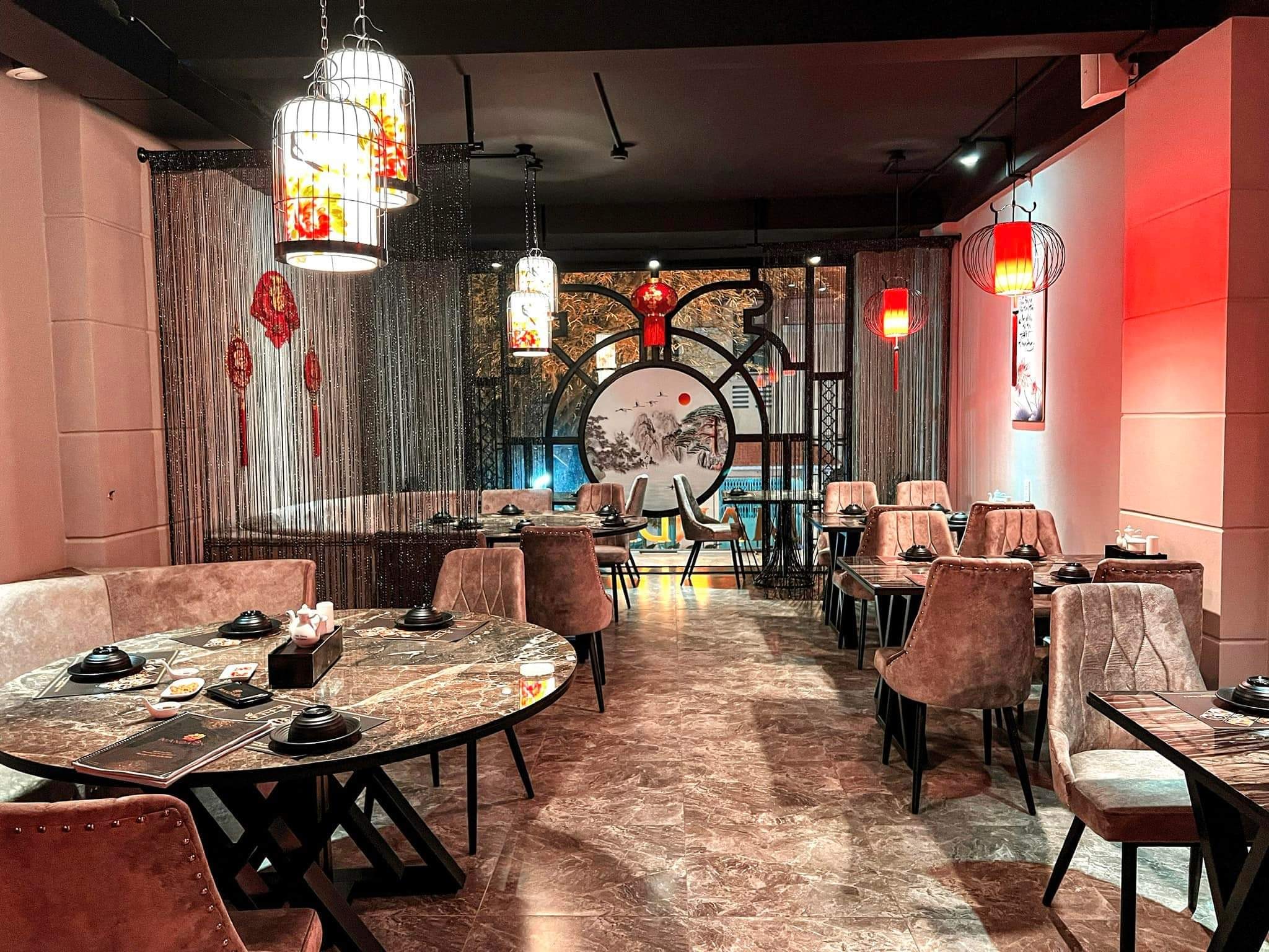 Đèn lồng khối lập phương khắc chữ chào đón
