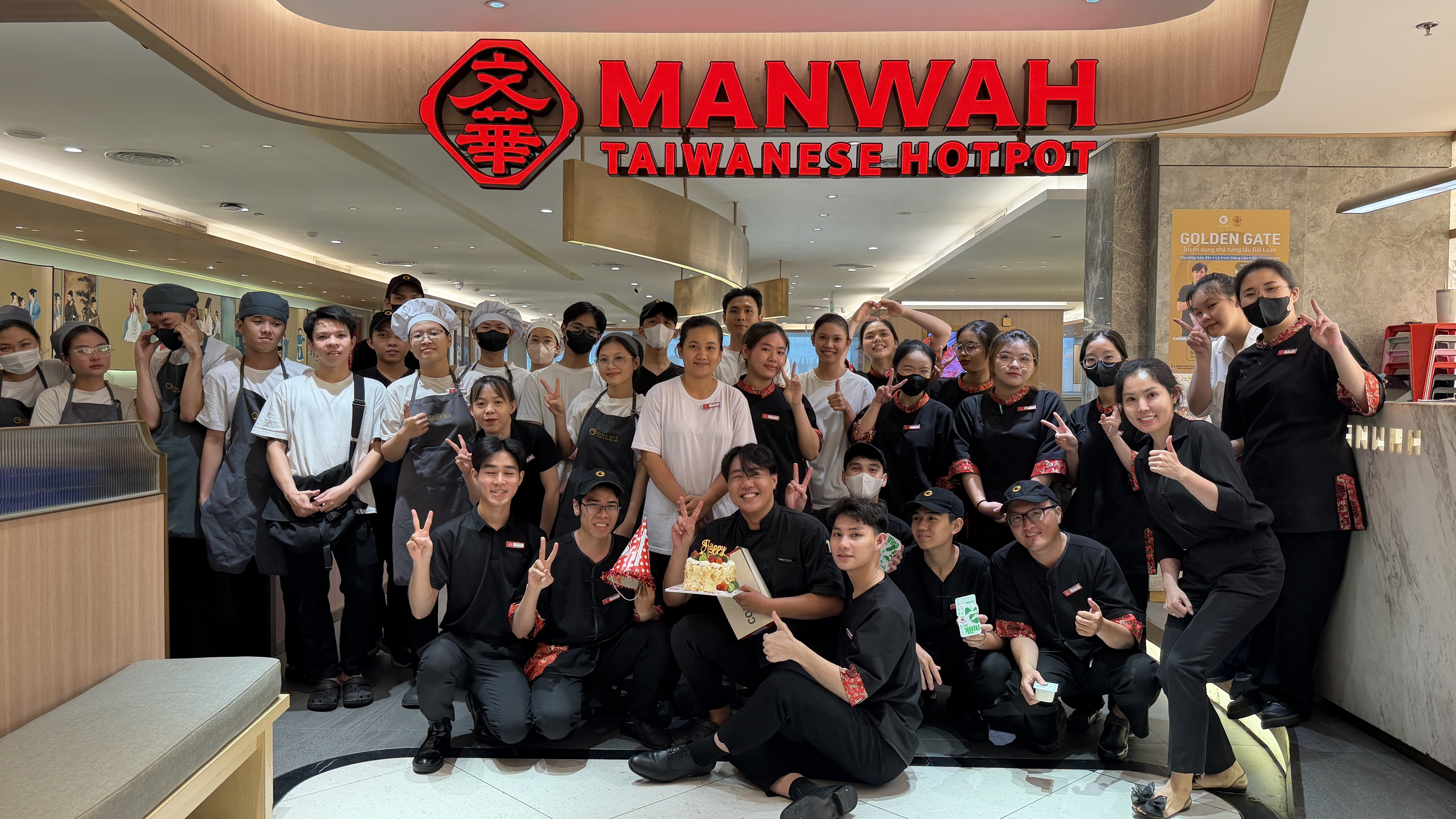Biển hiệu MANWAH tại Saigon Centre
