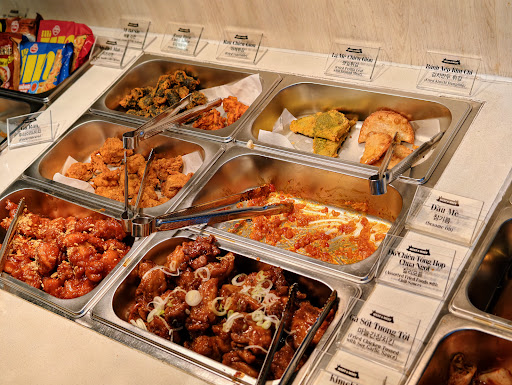 Buffet counter with name cards