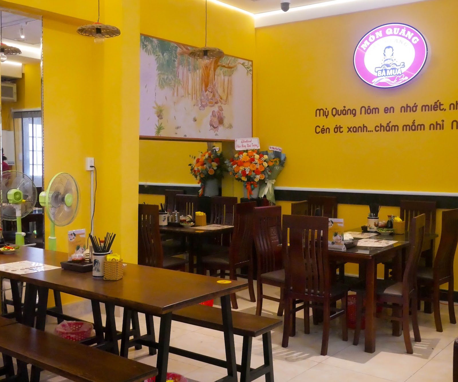 Inside Mỳ Quảng Bà Mua Cao Thắng (pending the venue photo pass)