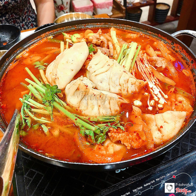 명가의 만두와 전골