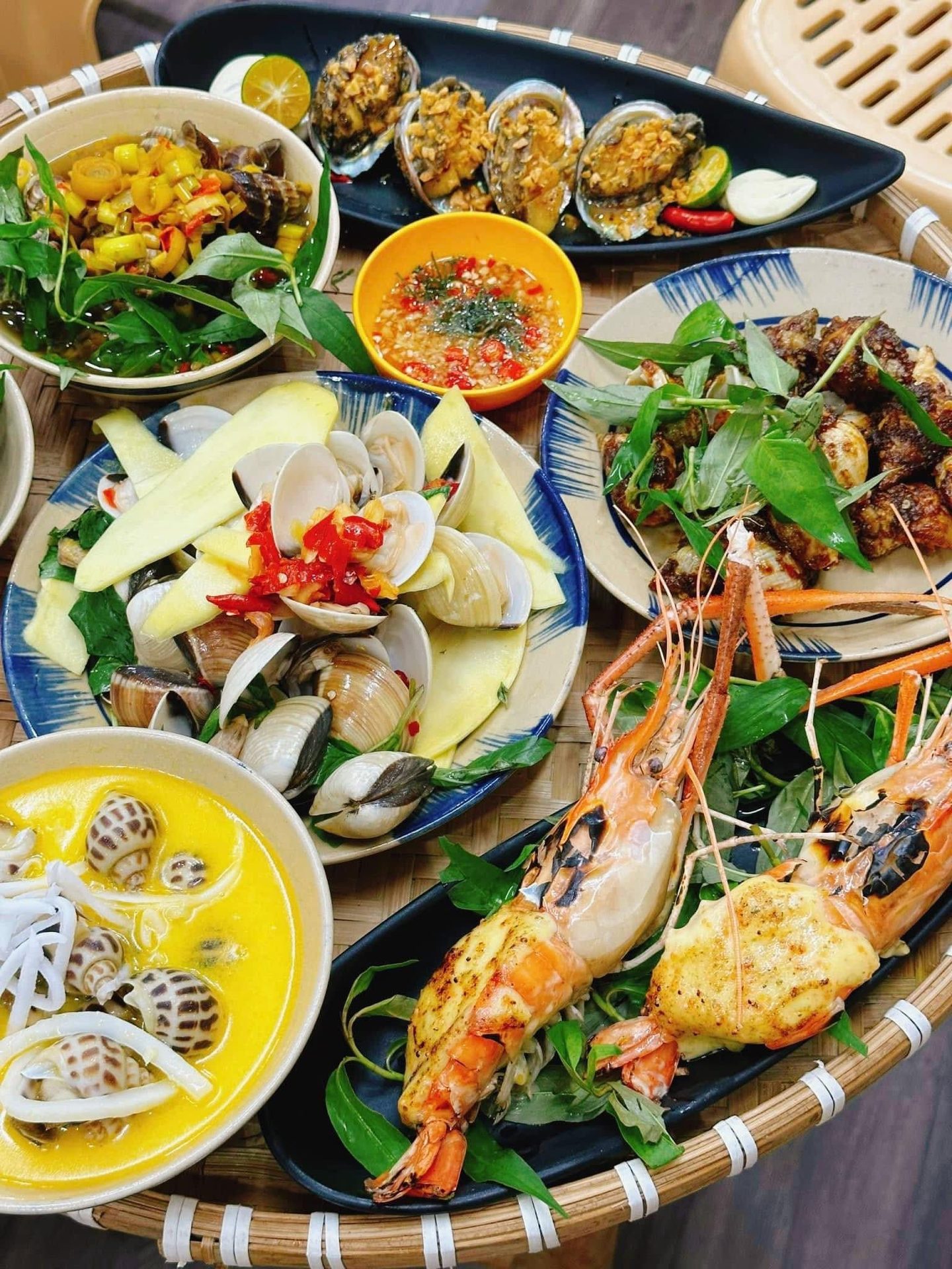 Món ốc tại Quán Ốc Béo Hà Nội