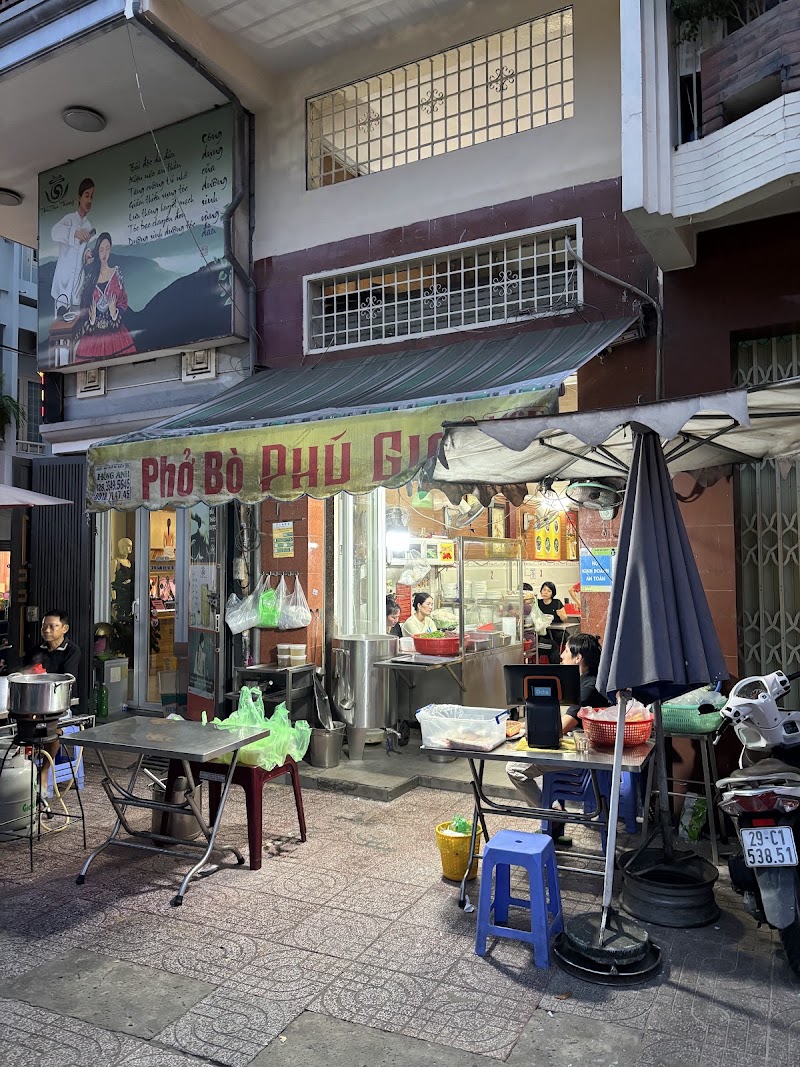 Mặt tiền Phở Bò Phú Gia