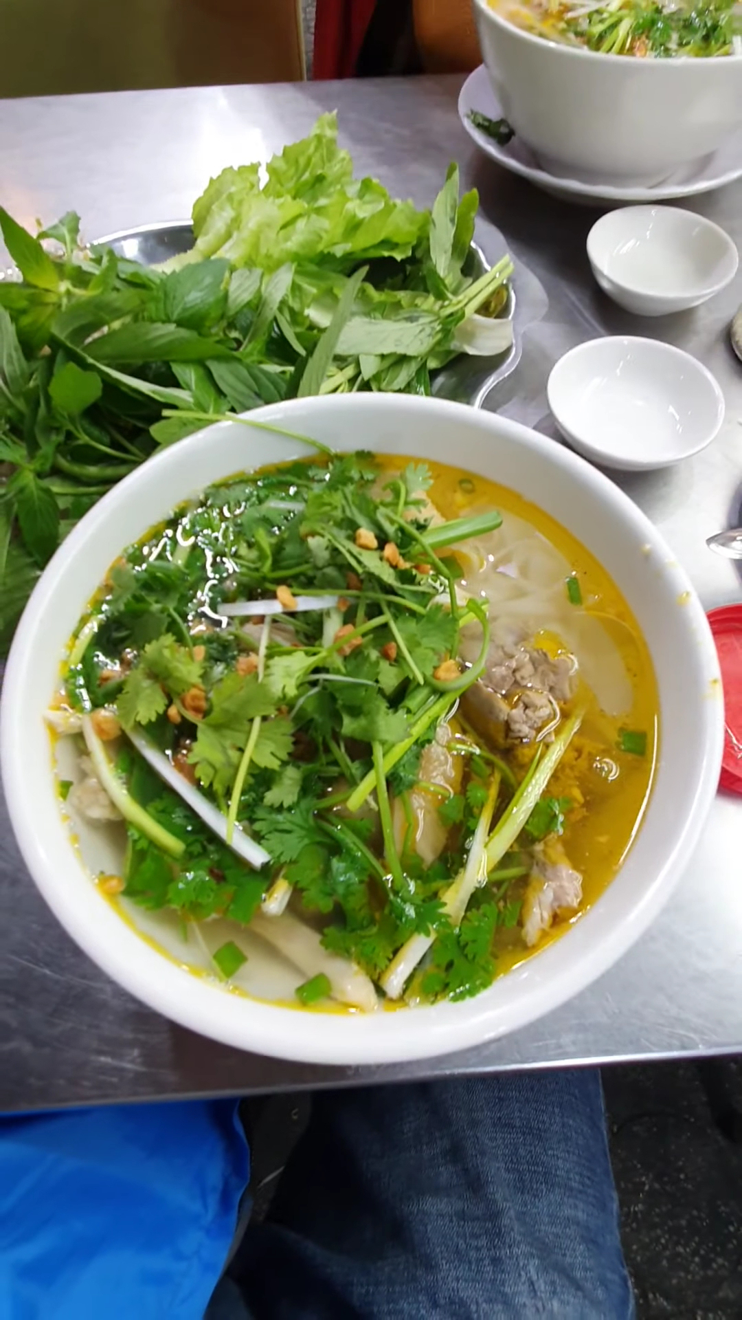 Evening phở counter