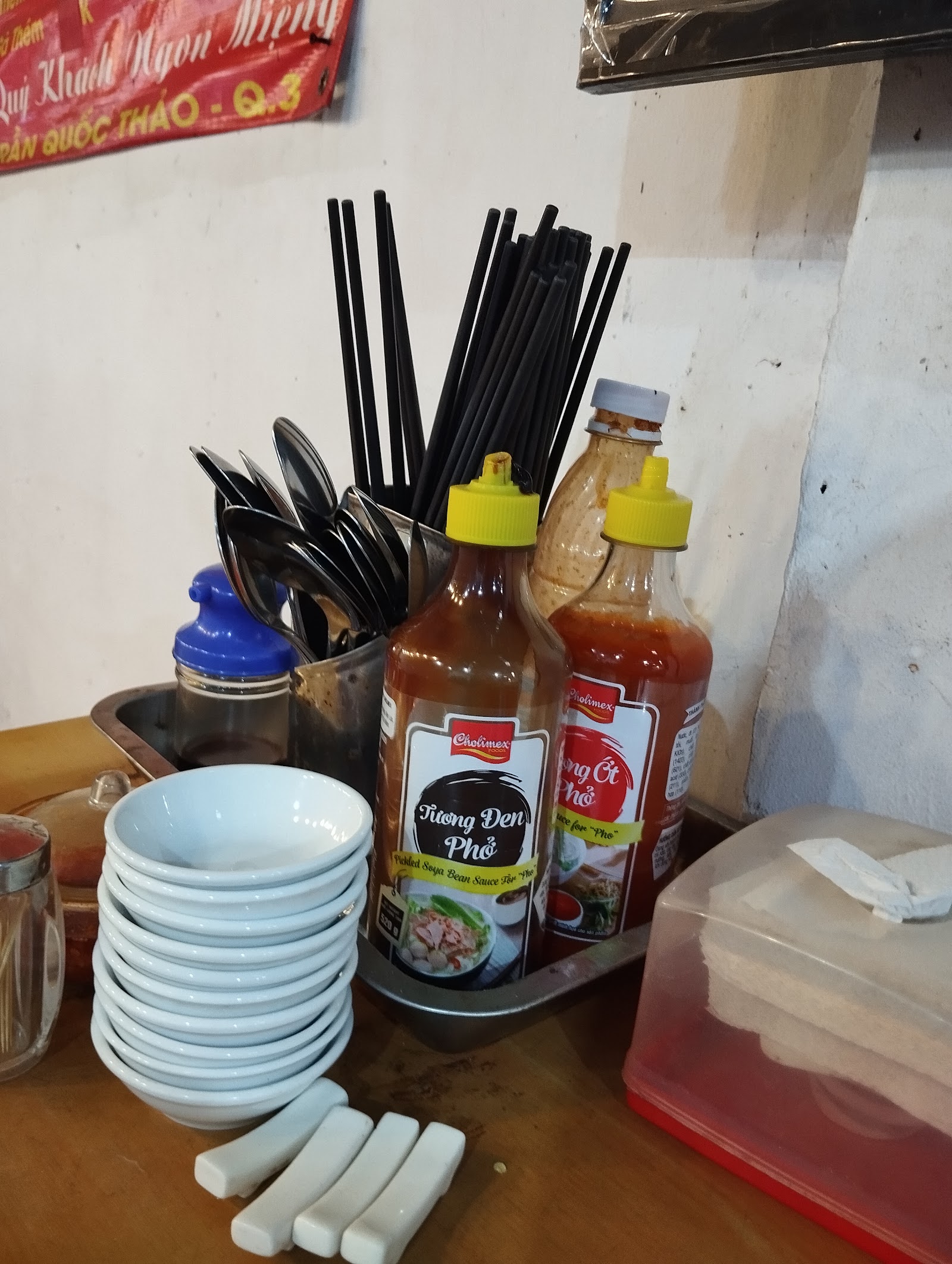 The morning vibe at Phở Ông Năm — rising steam