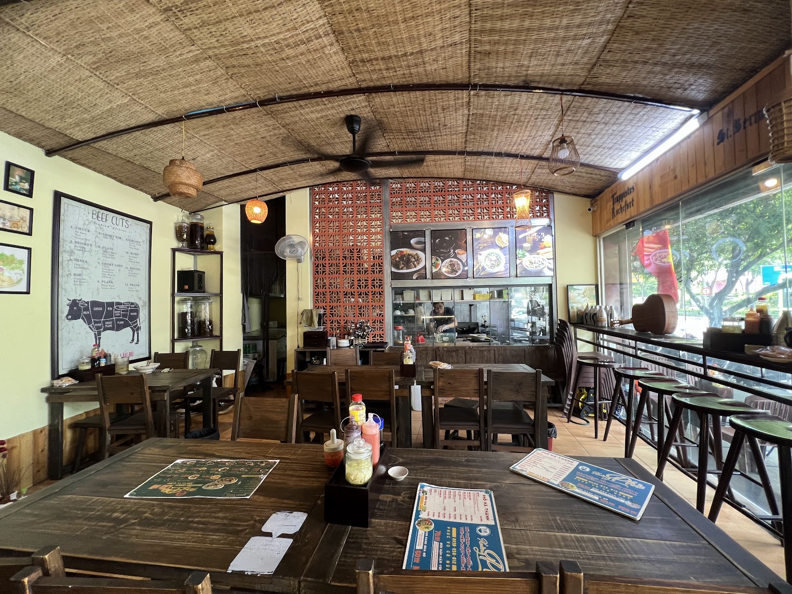 The "old Hanoi" vintage interior (pending the venue photo pass)