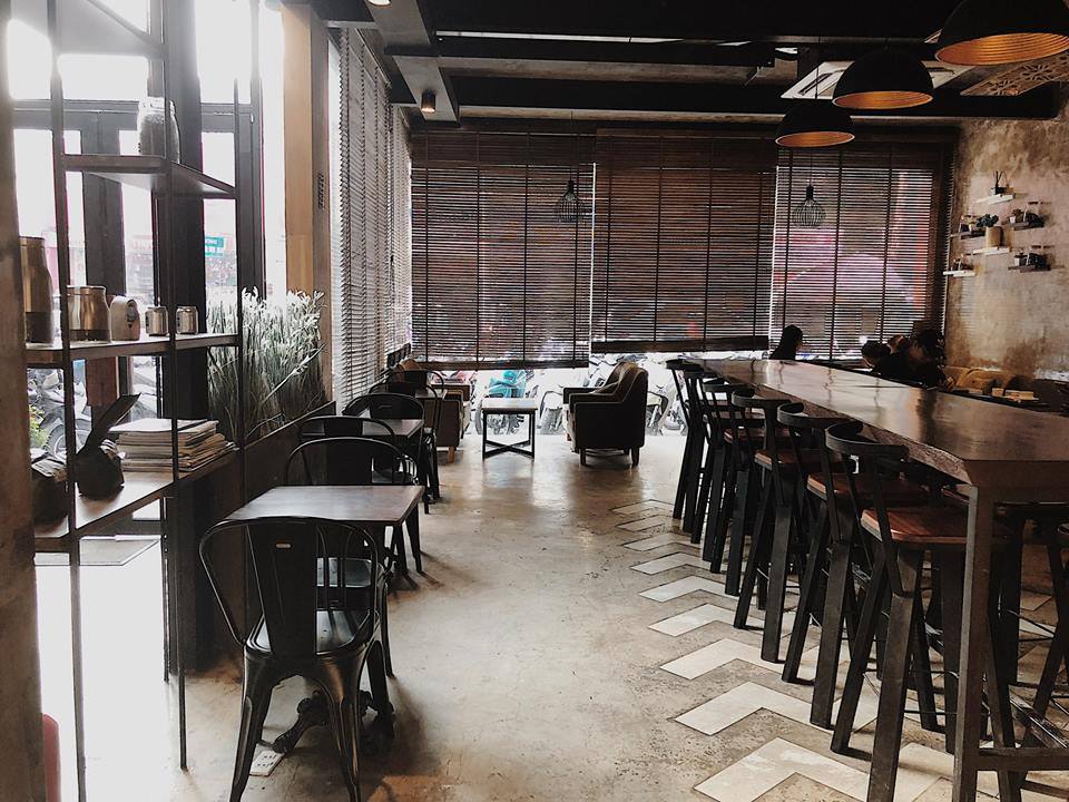 Snob Coffee의 긴 바