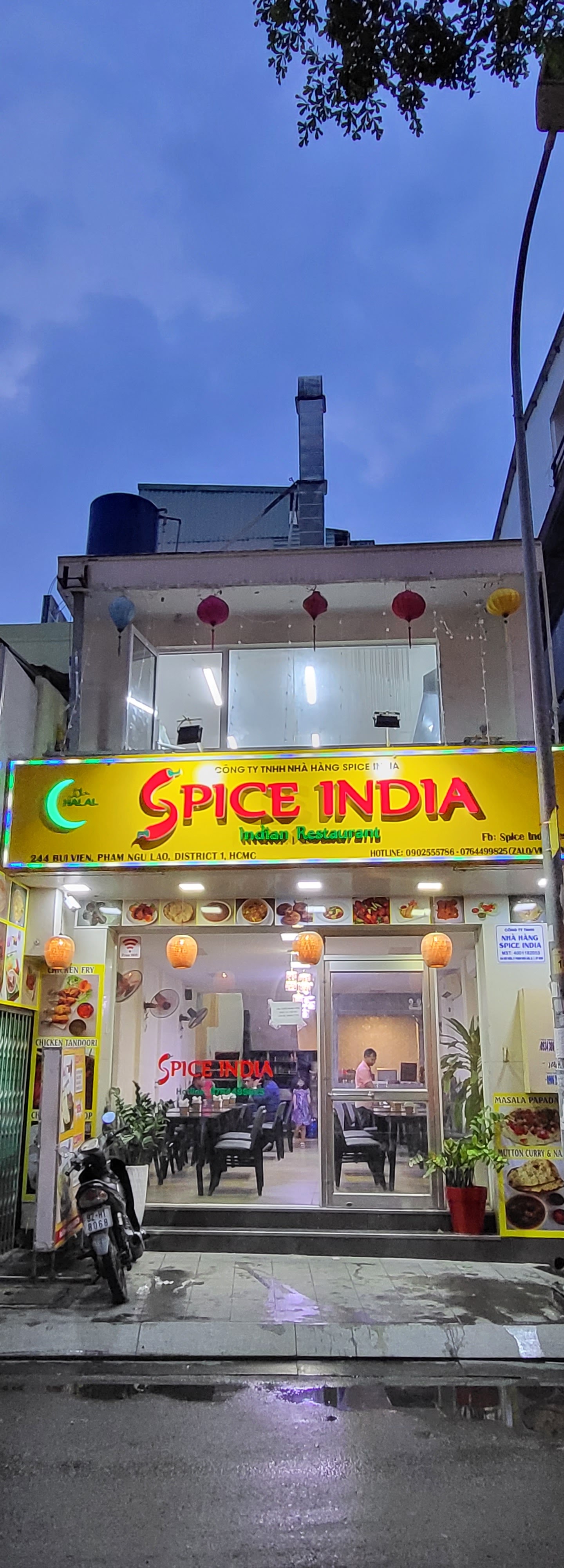 The yellow Spice India signboard on Bui Vien street