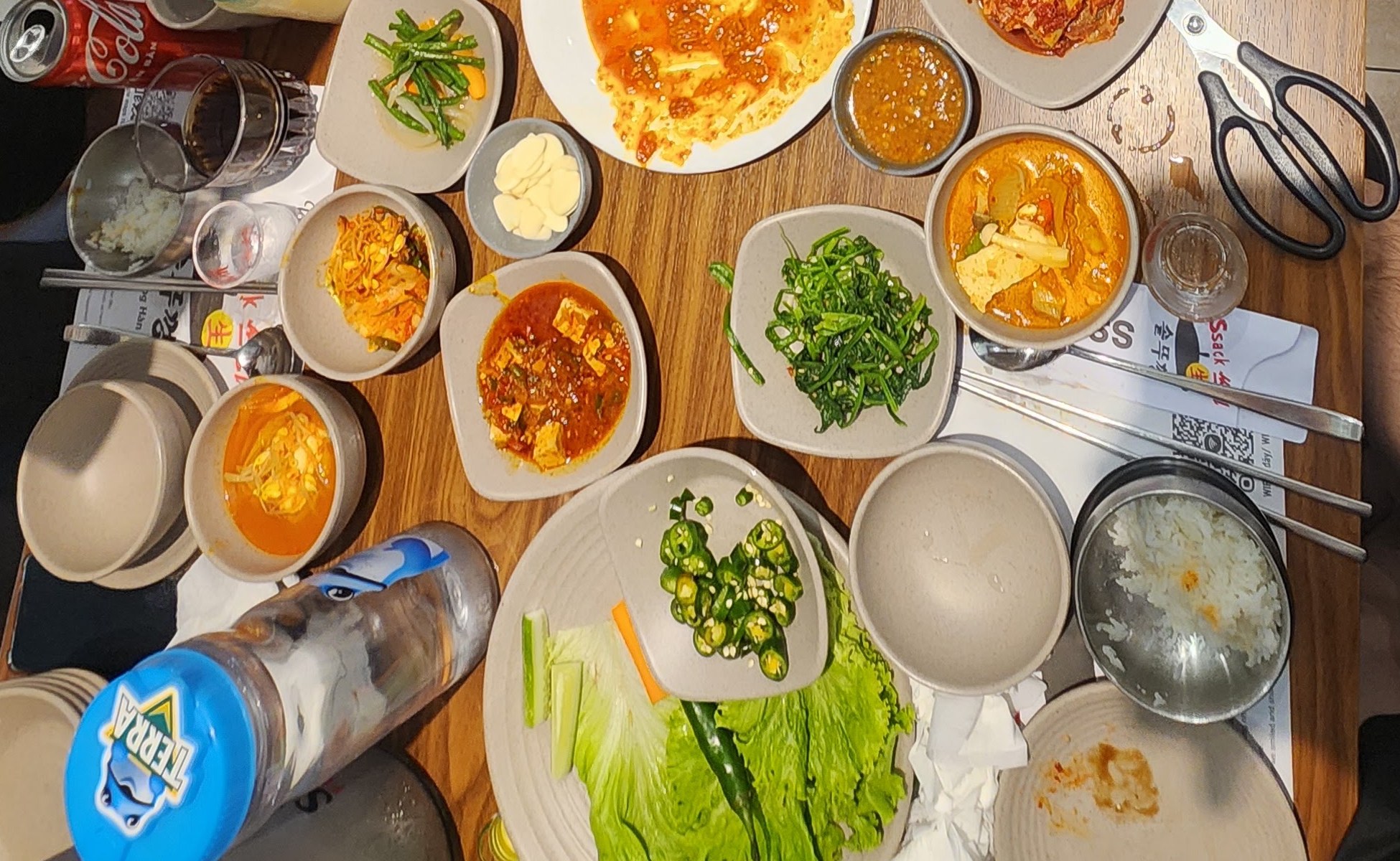 냉면과 곁들임 반찬